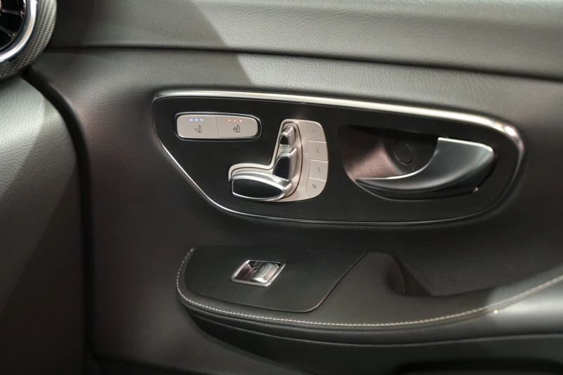 Mercedes-Benz V 300 d Avantgarde Edition Lang 4-MATIC AMG Paket, снимка 10 - Автомобили и джипове - 51933187