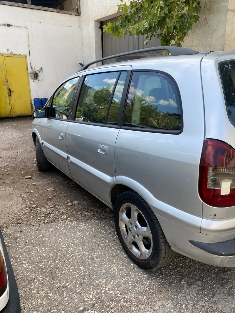 Opel Zafira 2.2, снимка 6 - Автомобили и джипове - 52324791