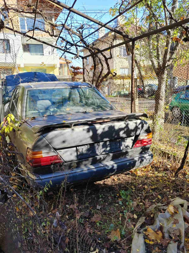 Mercedes-Benz 124, снимка 8 - Автомобили и джипове - 52391646