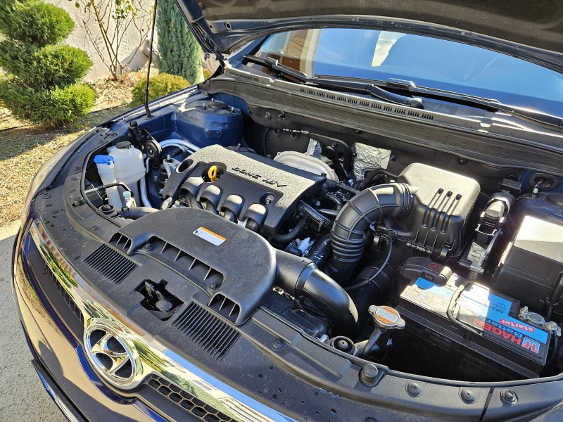 Hyundai I30 CW Kombi КАТО НОВА!, снимка 8 - Автомобили и джипове - 53098817