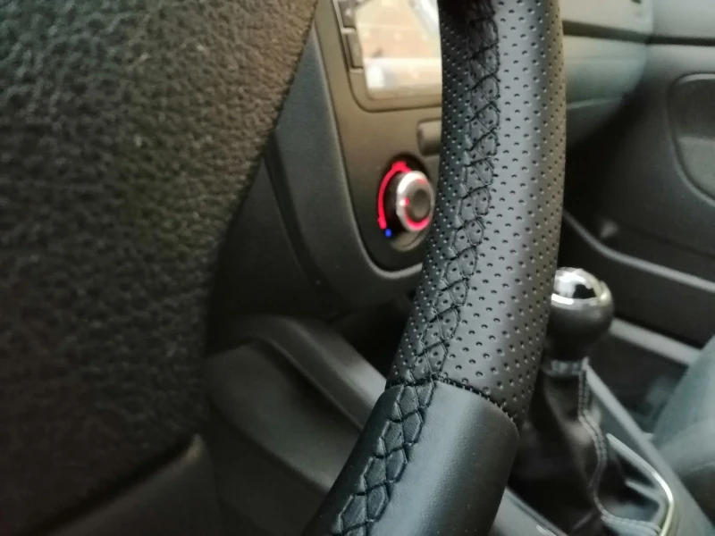 VW Golf 5, снимка 10 - Автомобили и джипове - 53424963