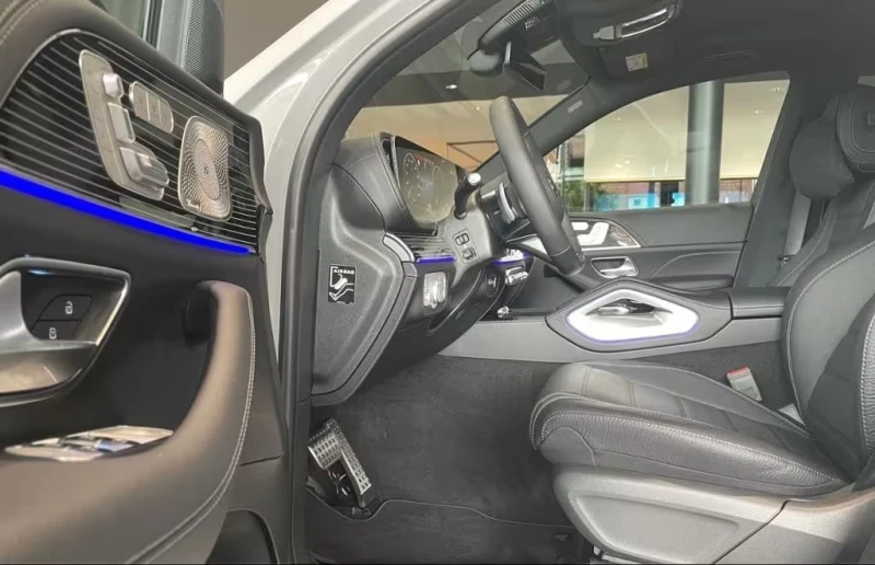 Mercedes-Benz GLE 450 d 4M AMG AIRMATIC, снимка 3 - Автомобили и джипове - 53432168