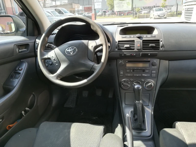 Toyota Avensis D-4D, снимка 5 - Автомобили и джипове - 53571341