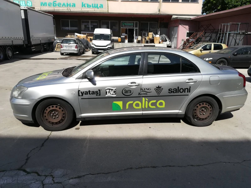 Toyota Avensis D-4D, снимка 14 - Автомобили и джипове - 53571341