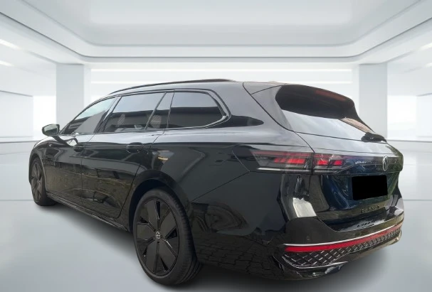 VW Passat Variant 2.0 TDI 4Motion = R-Line = Гаранция, снимка 2 - Автомобили и джипове - 54157919