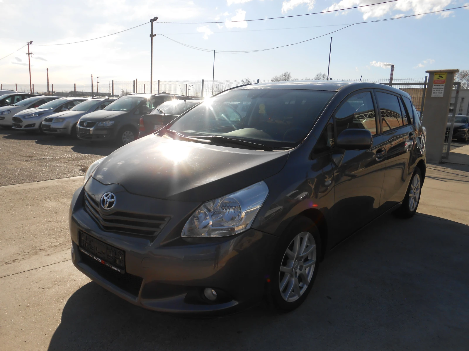 Toyota Verso 2.0d-6sk-Euro-5A-Kamera-Keyless, снимка 1