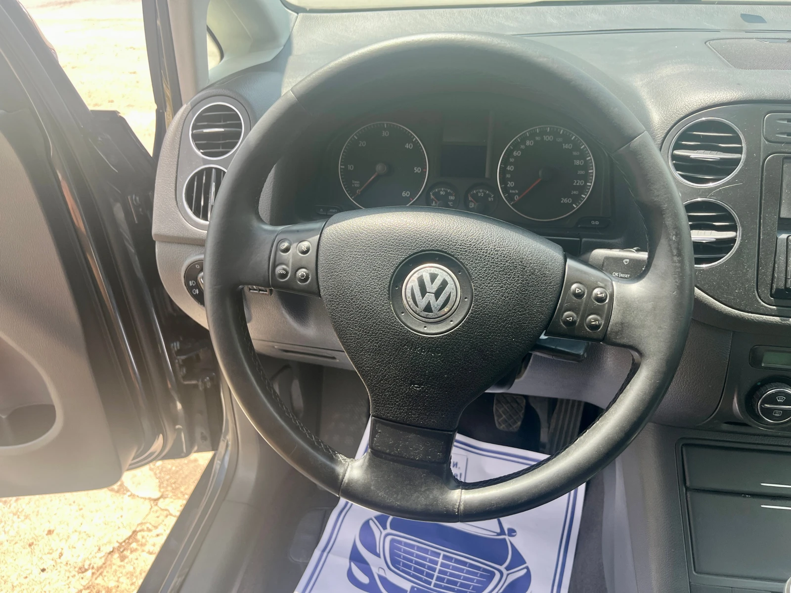 VW Golf Plus 2.0TDI 140К.С - изображение 9