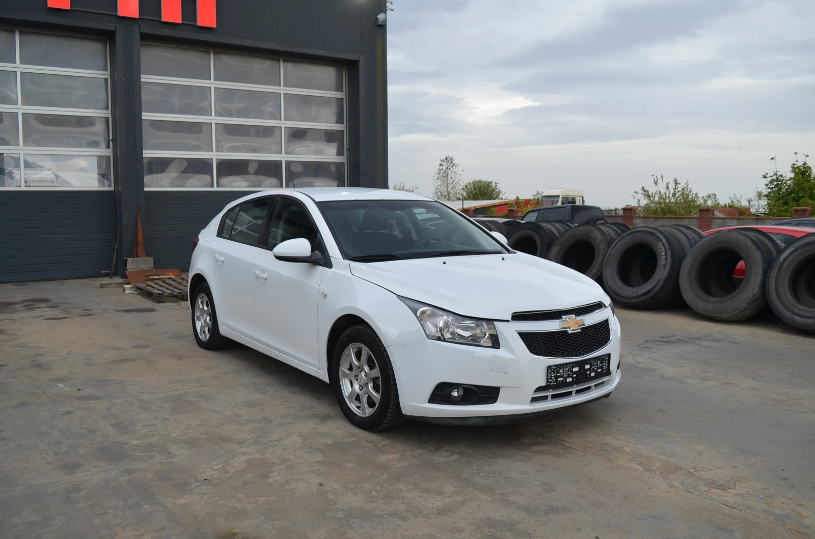 Chevrolet Cruze 1.7 - изображение 2