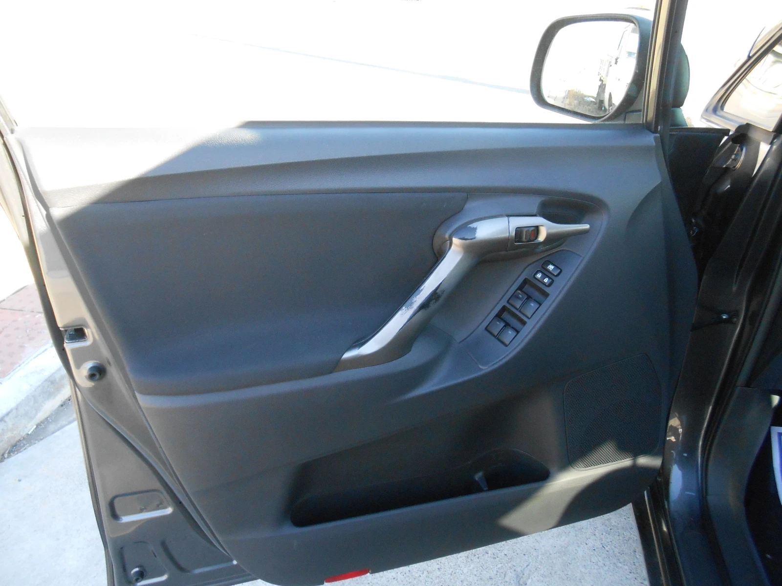 Toyota Verso 2.0d-6sk-Euro-5A-Kamera-Keyless | Mobile.bg — изображение 12