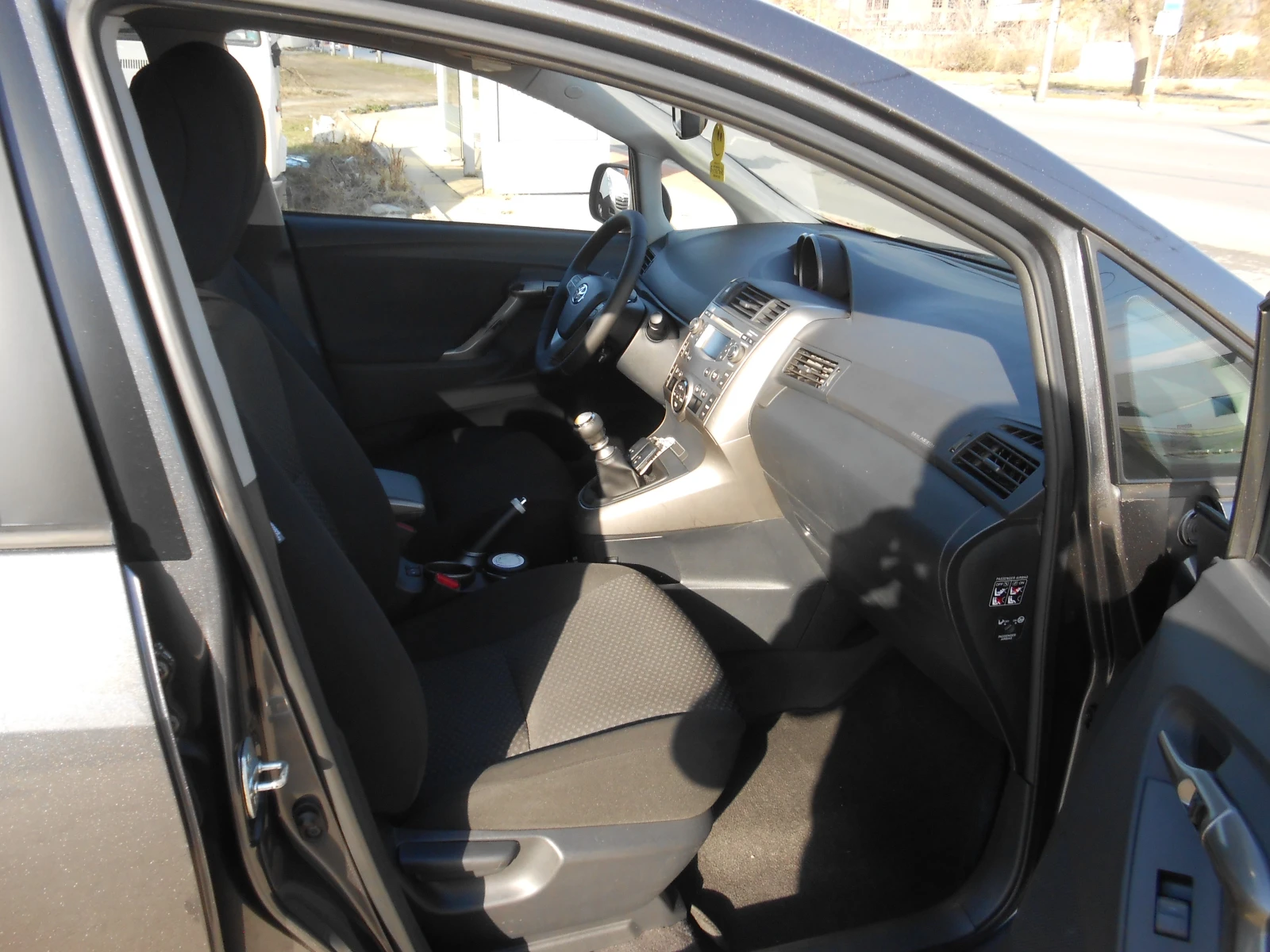 Toyota Verso 2.0d-6sk-Euro-5A-Kamera-Keyless | Mobile.bg — изображение 17