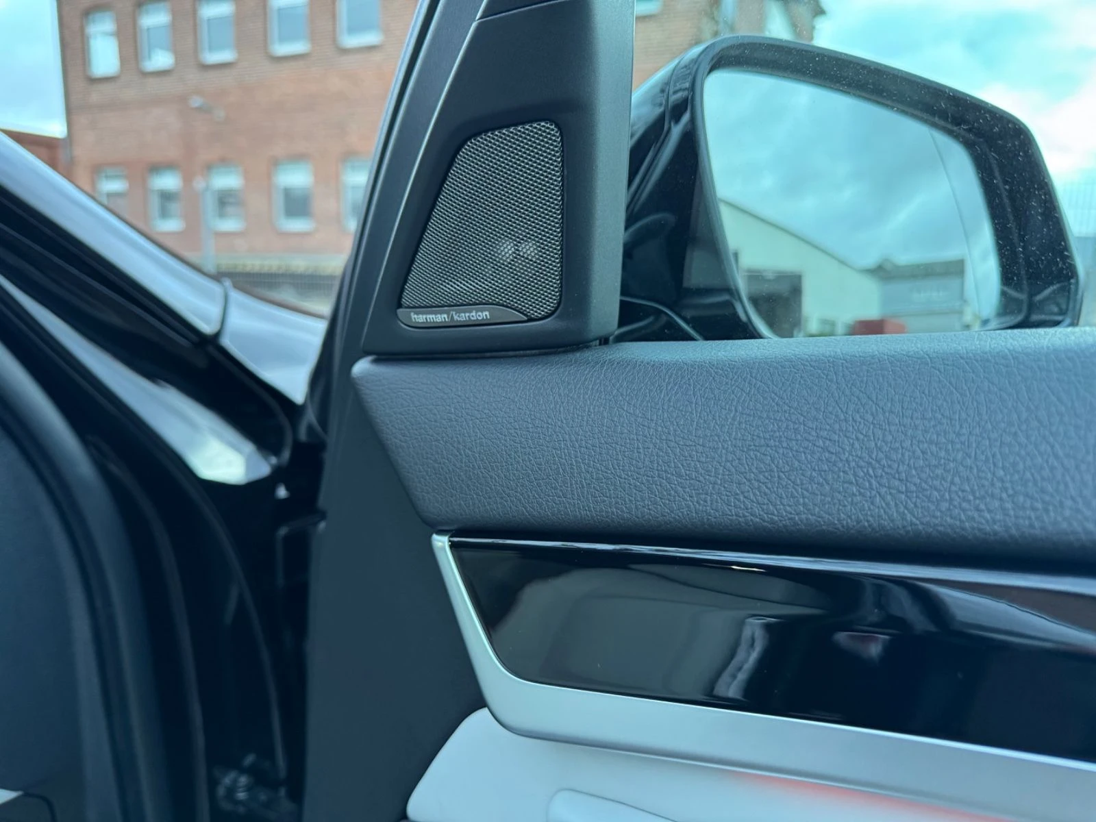 BMW 550 M550XD LCI INDIVIDUAL, HUD, H&K 360, ACC, NAPP | Mobile.bg � ����������� 14