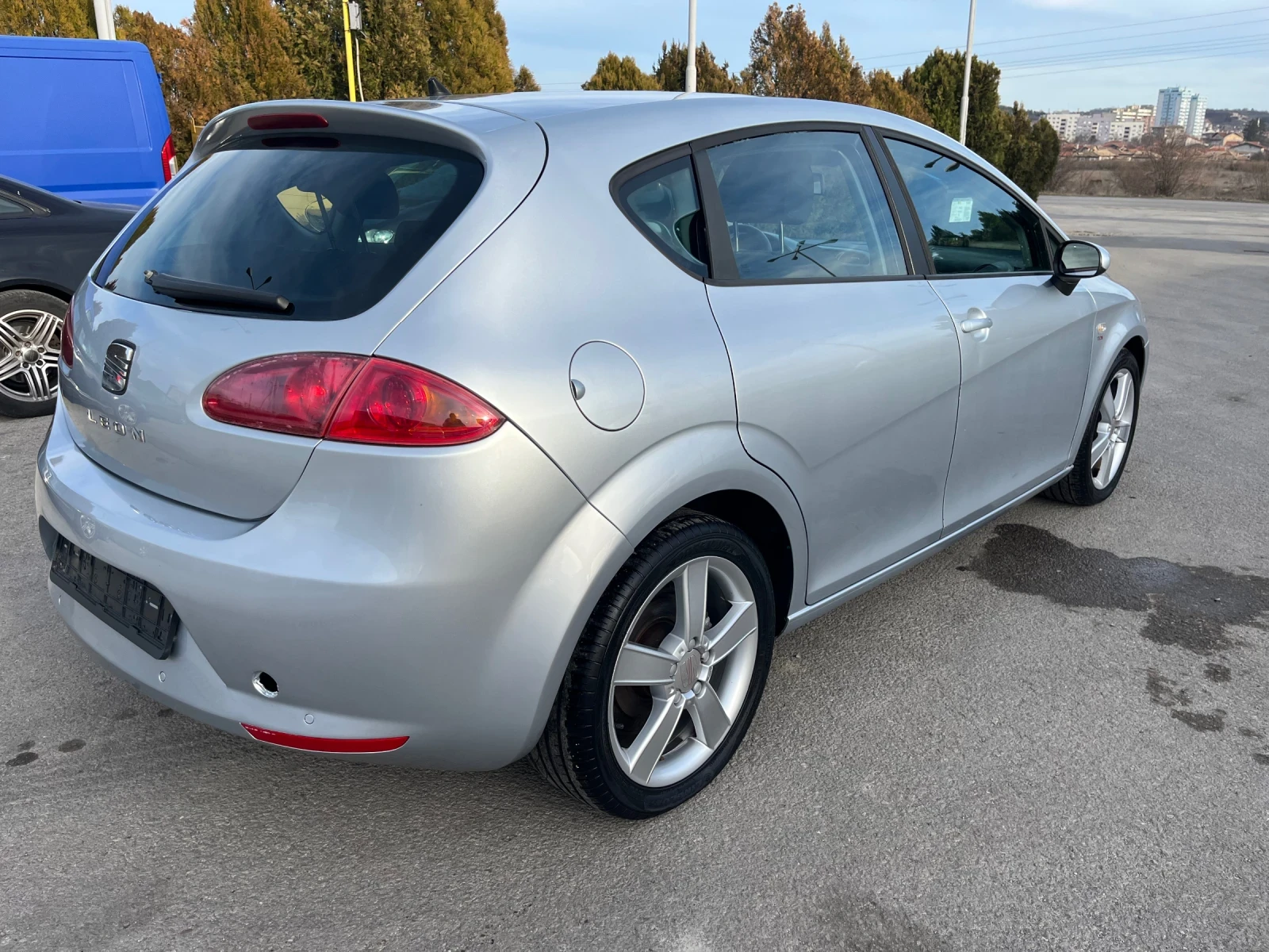 Seat Leon 2, 0 TDI/140k - изображение 5