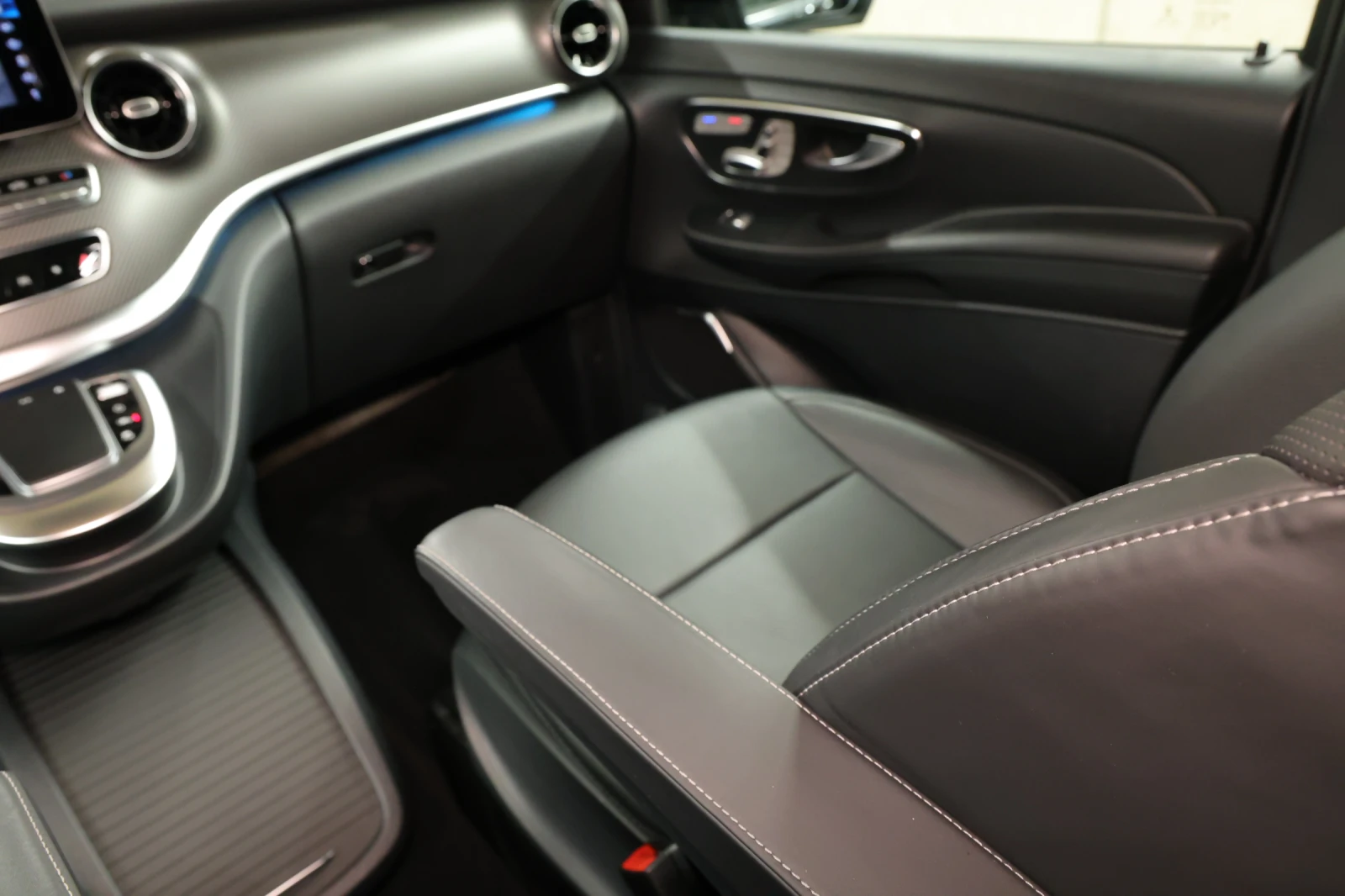 Mercedes-Benz V 300 d Avantgarde Edition Lang 4-MATIC AMG Paket | Mobile.bg � ����������� 9