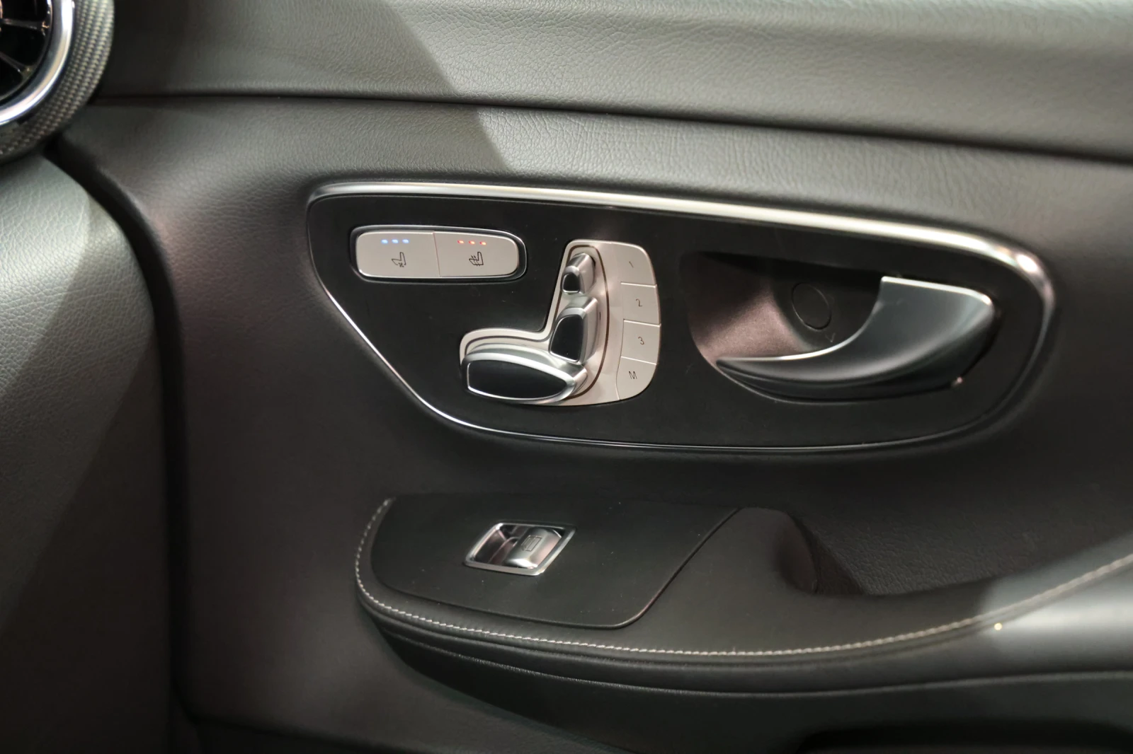 Mercedes-Benz V 300 d Avantgarde Edition Lang 4-MATIC AMG Paket | Mobile.bg � ����������� 10