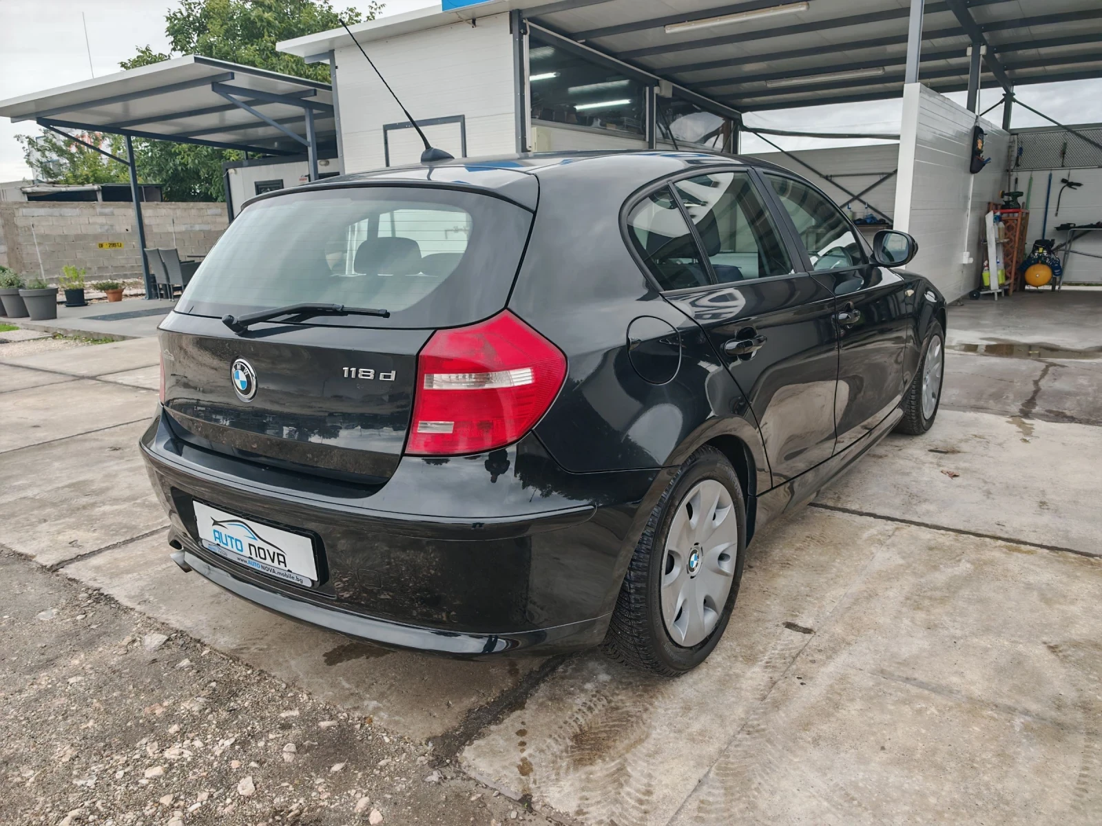 BMW 118 2.0 ДИЗЕЛ 143 К.С. АВТОМАТИК! УНИКАЛНО СЪСТОЯНИЕ! - изображение 7