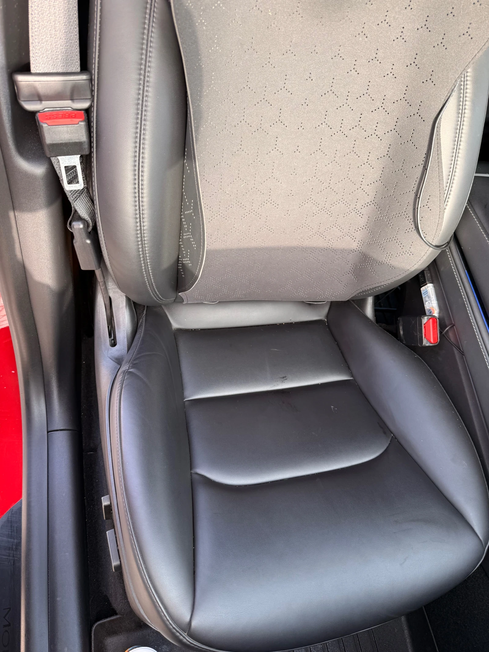 Tesla Model Y Long Range Dual Motor 514кс 75kw, снимка 7 - Автомобили и джипове - 53804134