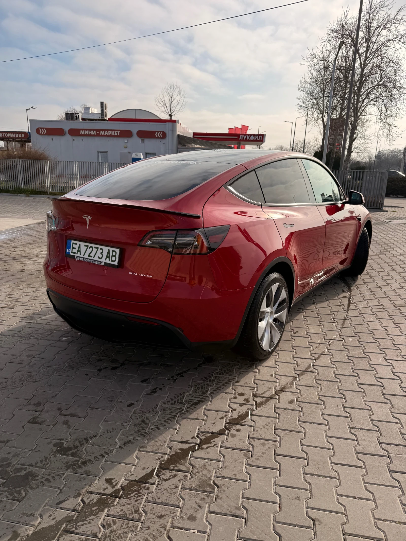 Tesla Model Y Long Range Dual Motor 514кс 75kw, снимка 5 - Автомобили и джипове - 53804134