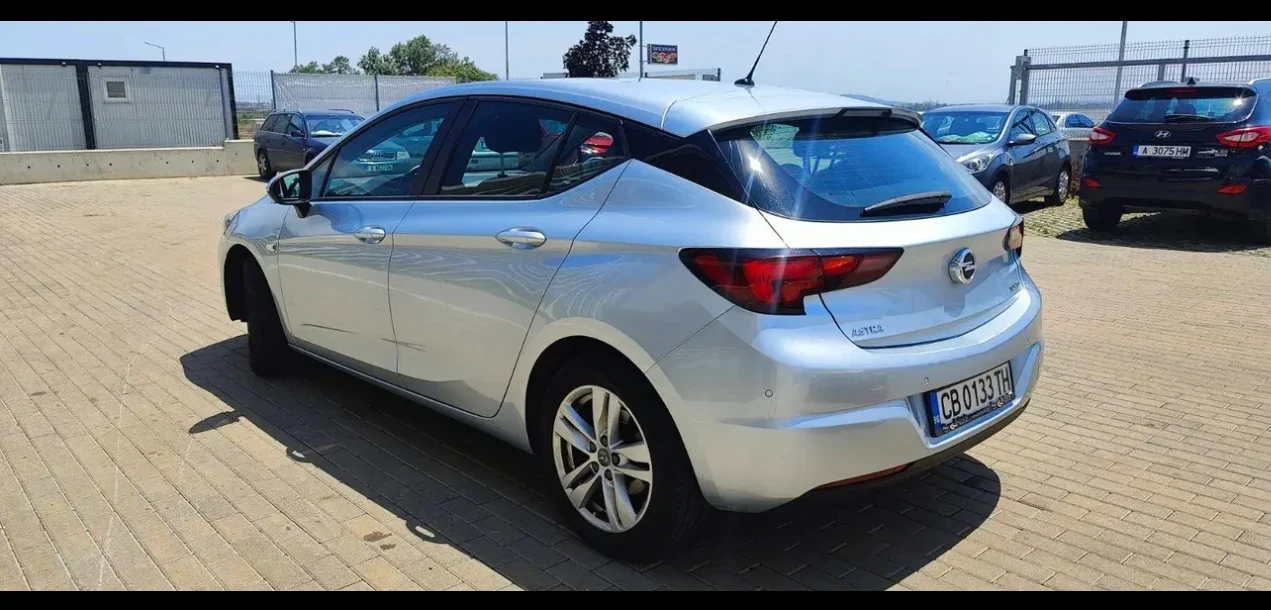 Opel Astra 1.4 Turbo , снимка 5 - Автомобили и джипове - 53942979