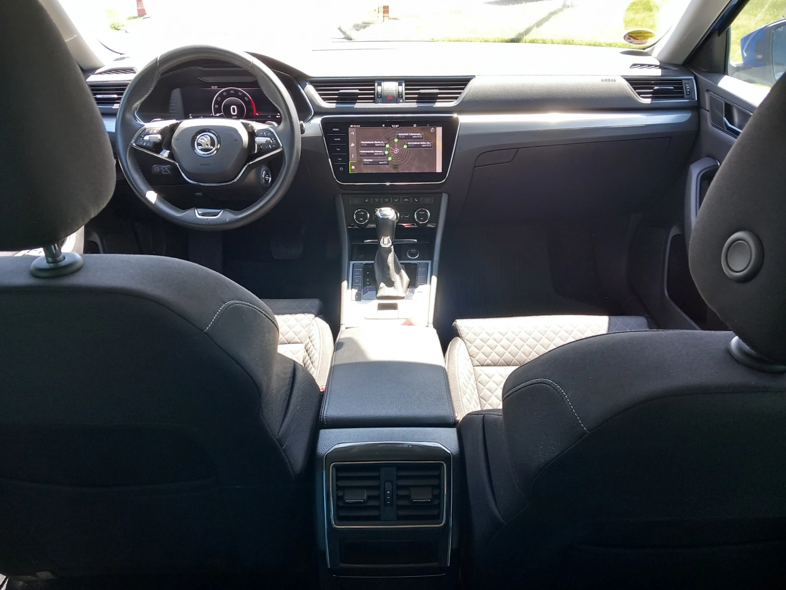 Skoda Superb 1.4TSI/P-HEV, снимка 9 - Автомобили и джипове - 54118201