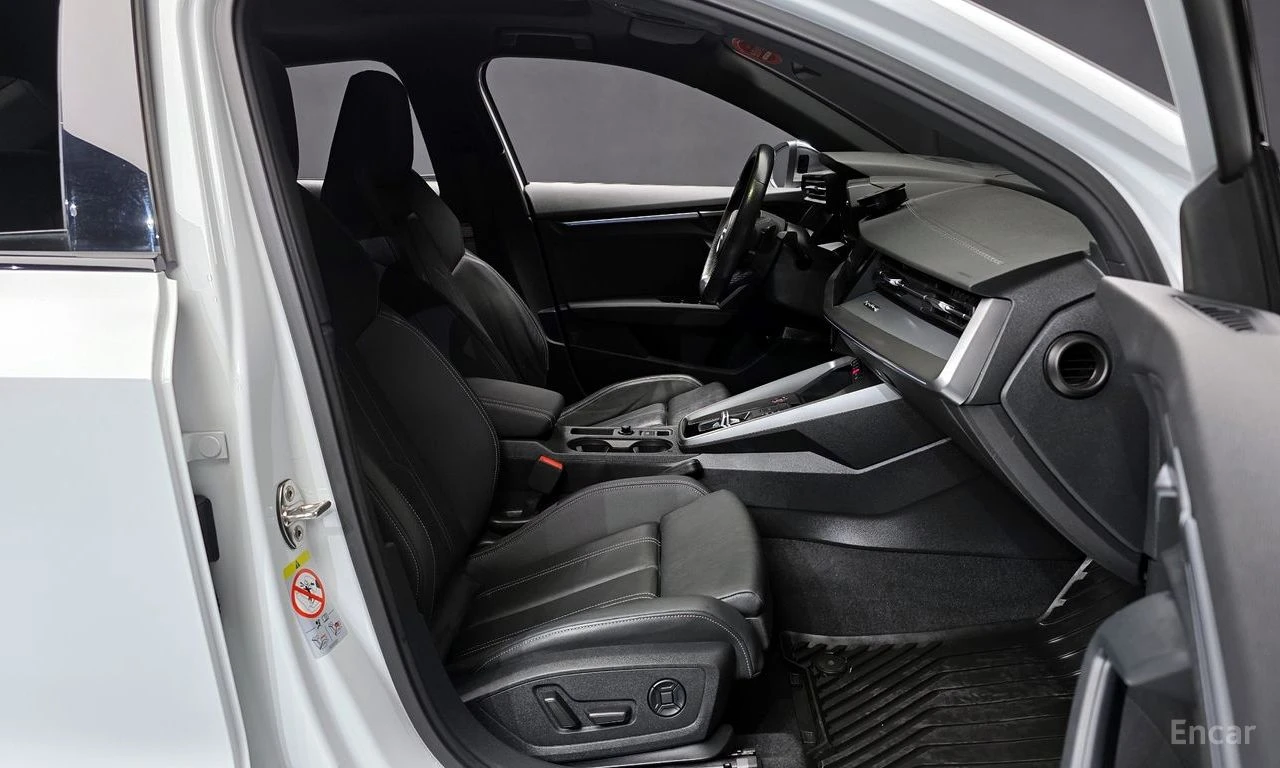 Audi S3 MATRIX* ХЕДЪП* 360КАМЕРА* ПОДГРЕВ* , снимка 14 - Автомобили и джипове - 54367584