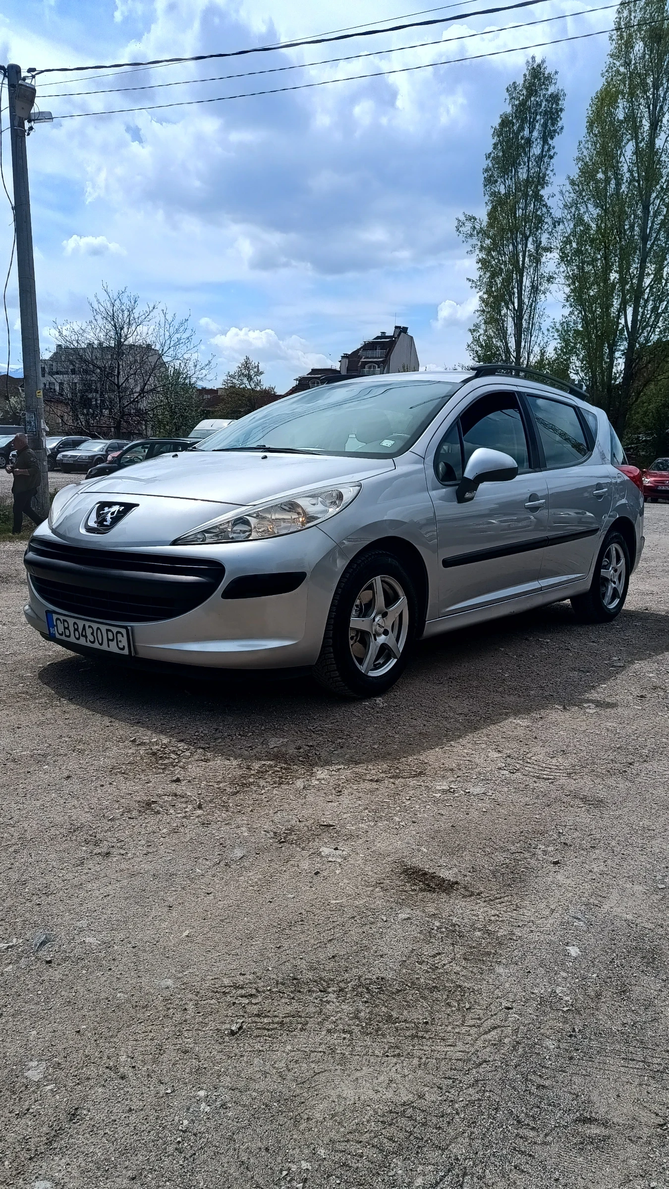 Peugeot 207 1.4, снимка 3 - Автомобили и джипове - 54439763