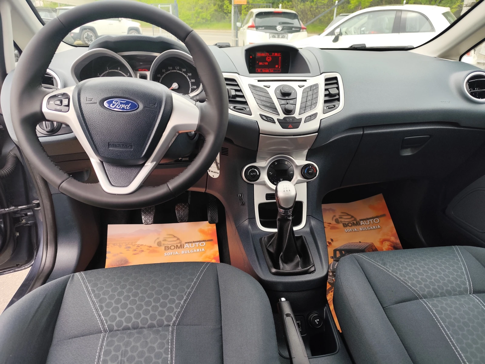 Ford Fiesta 1.2i* TITANIUM* KLIMATRONIK* , снимка 8 - Автомобили и джипове - 54452401