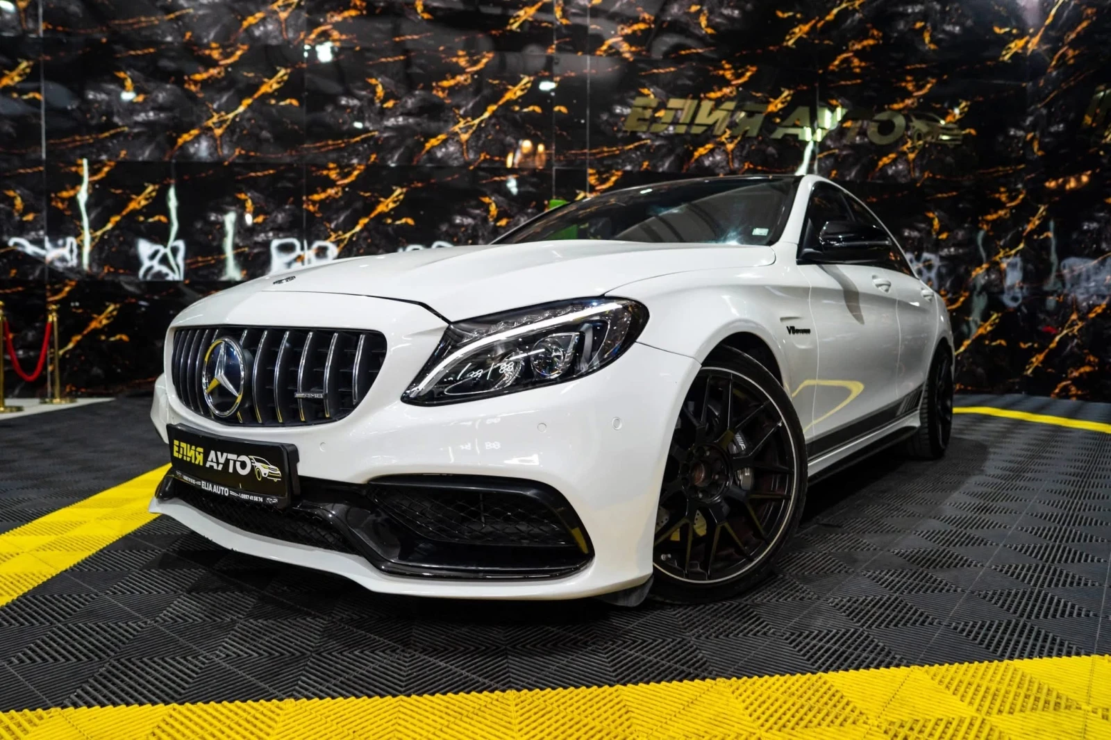 Mercedes-Benz C 63 AMG S V8 BITURBO LED NAVI BURM ЛИЗИНГ 100%, снимка 4 - Автомобили и джипове - 54886133