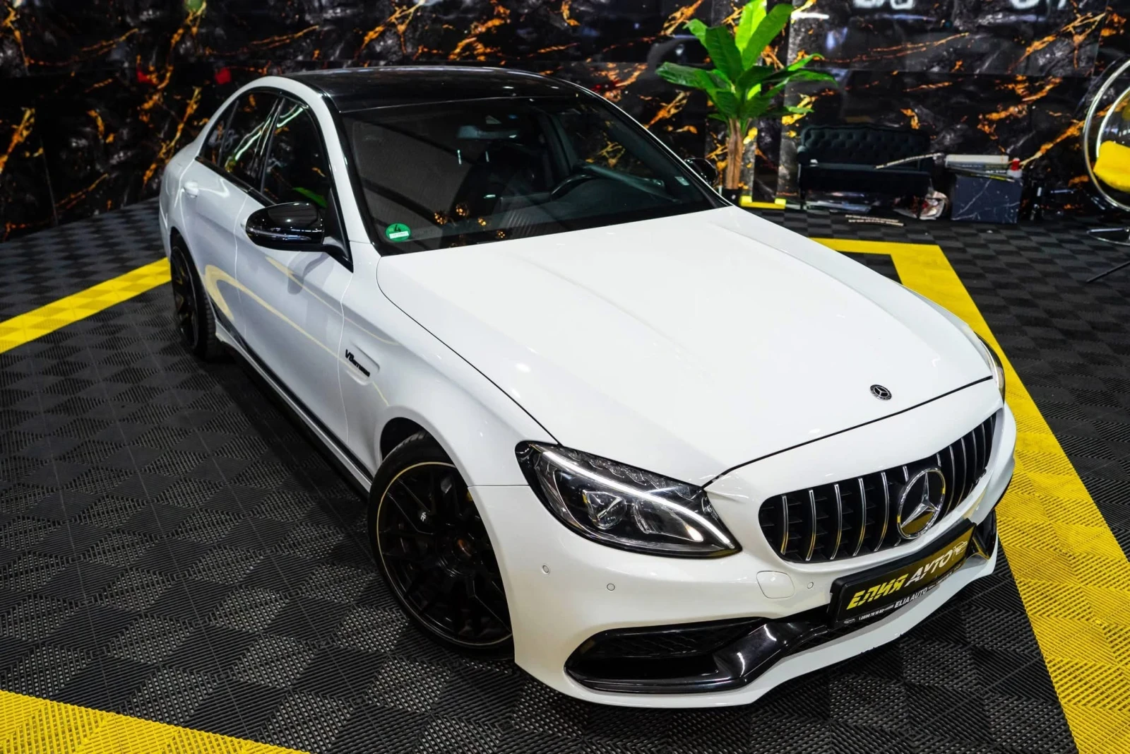 Mercedes-Benz C 63 AMG S V8 BITURBO LED NAVI BURM ЛИЗИНГ 100%, снимка 2 - Автомобили и джипове - 54886133