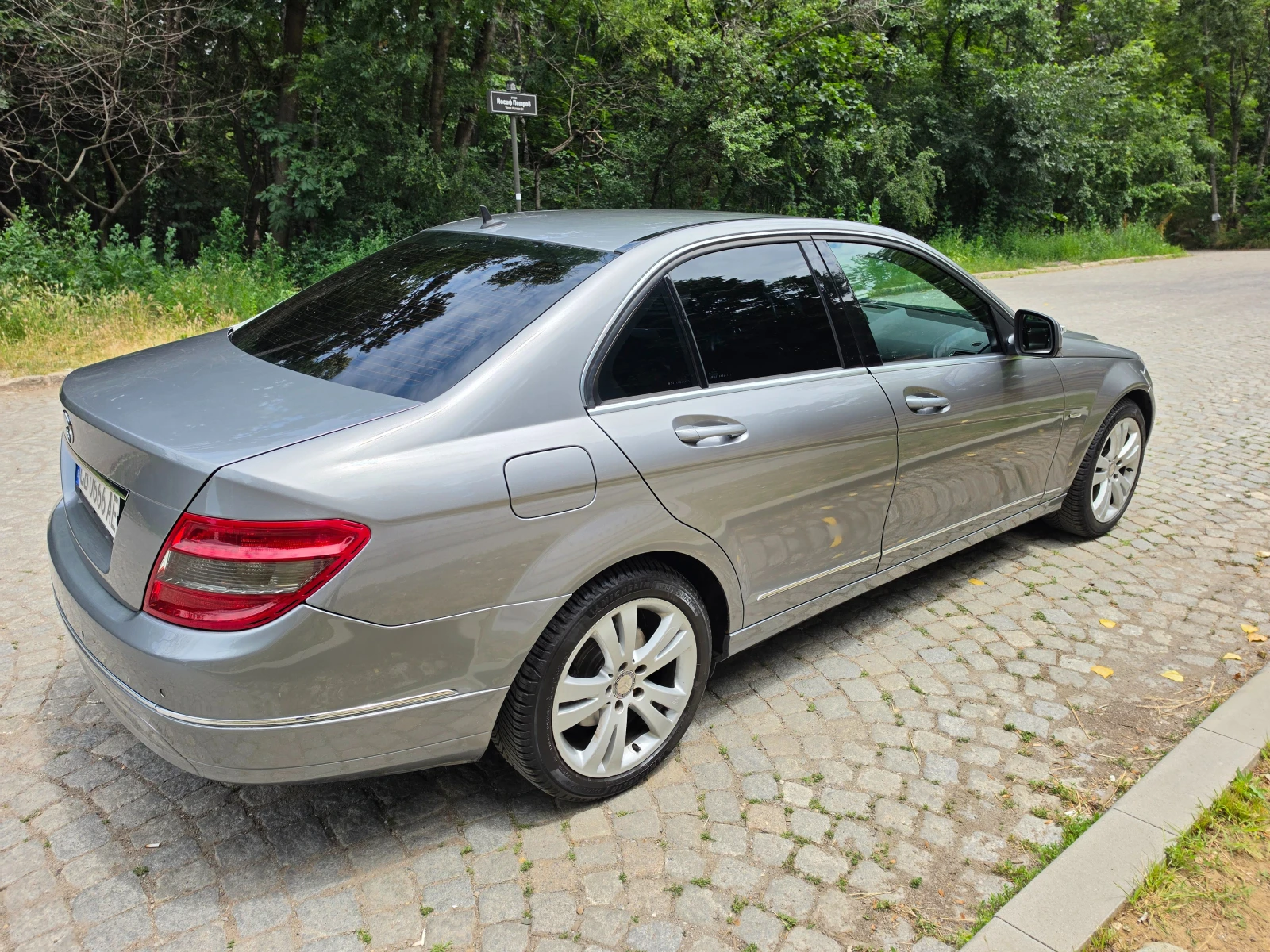 Mercedes-Benz C 200 Avantgarde, снимка 6 - Автомобили и джипове - 55009808