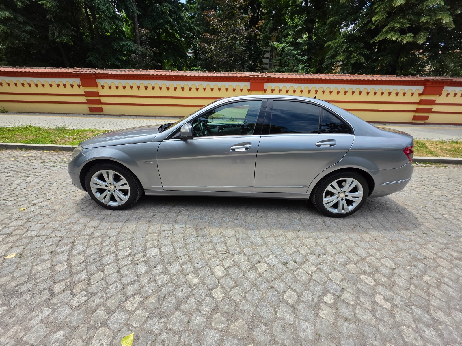 Mercedes-Benz C 200 Avantgarde, снимка 4 - Автомобили и джипове - 55009808