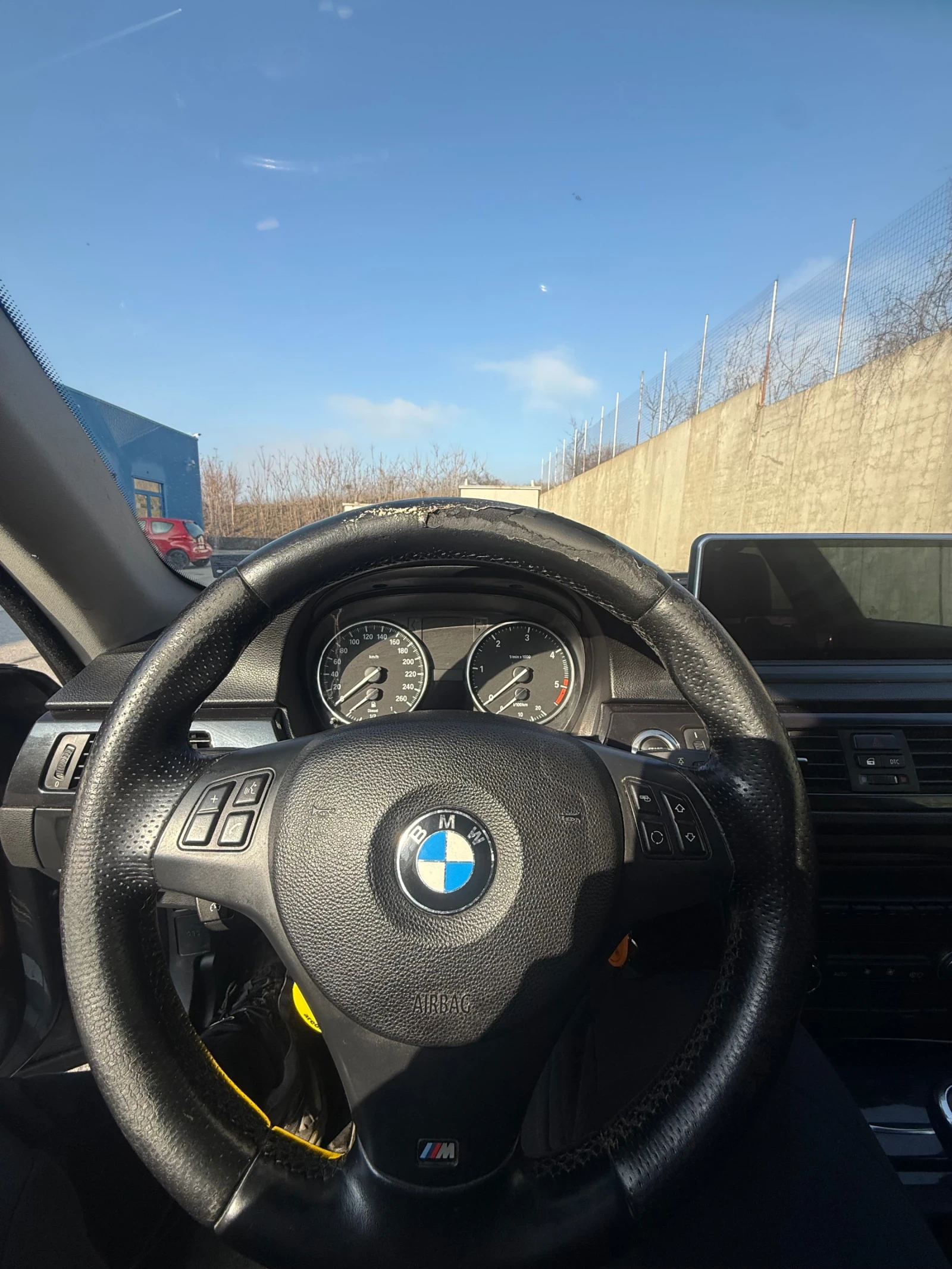BMW 320, снимка 6 - Автомобили и джипове - 55030703
