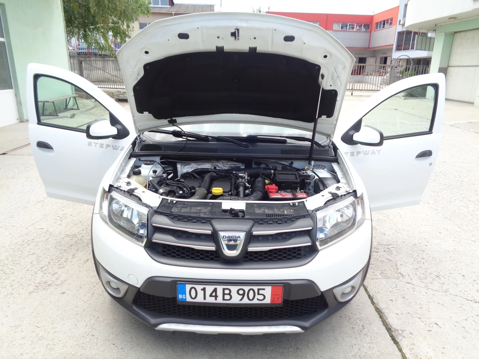 Dacia Sandero 1.5dCI-STEPWAY-NAVI-CRUISE CONTROL-BARTER-LIZING, снимка 15 - Автомобили и джипове - 55143950