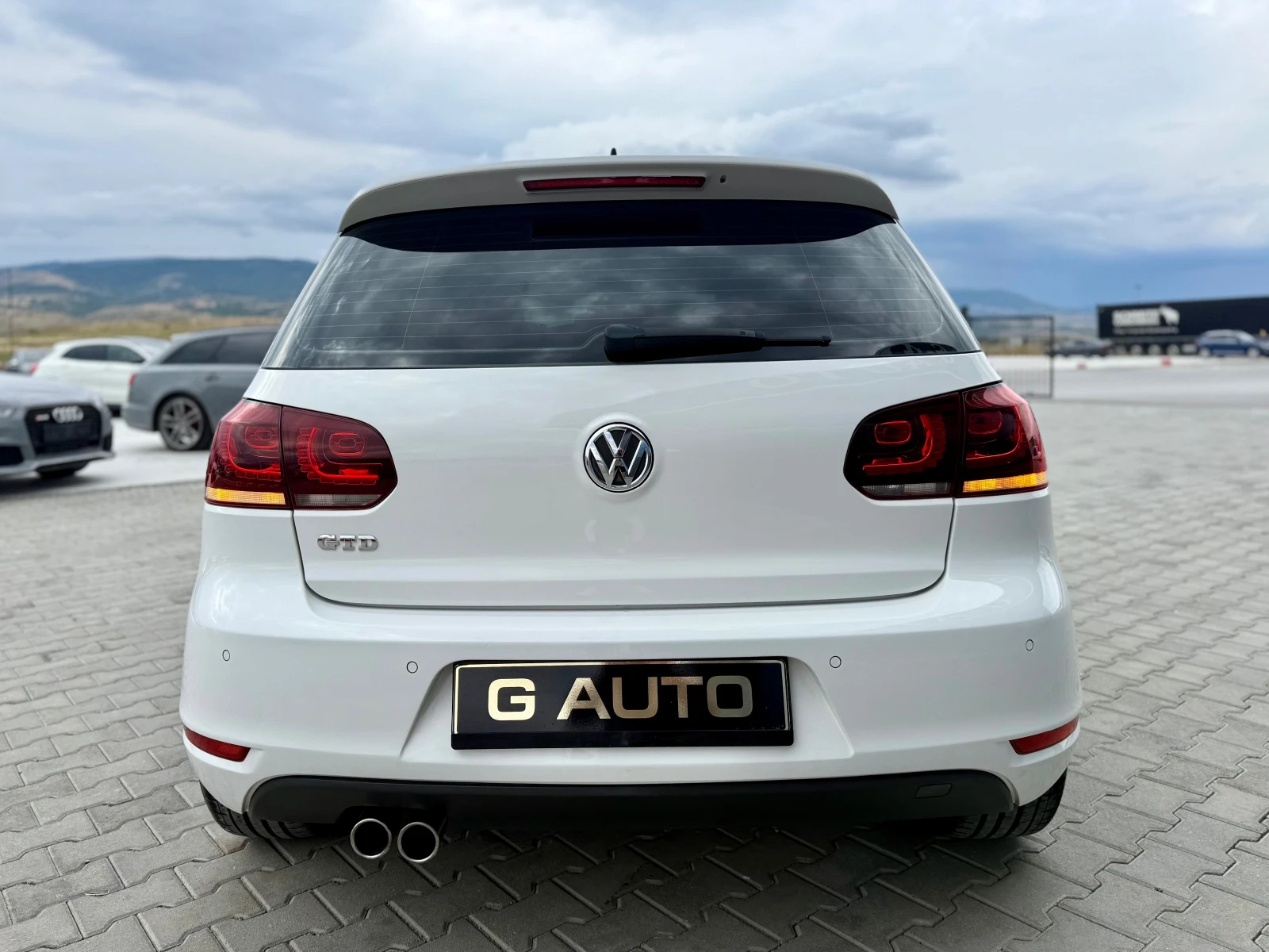 VW Golf 2.0GTD DSG Собствен лизинг !!!, снимка 6 - Автомобили и джипове - 55411737