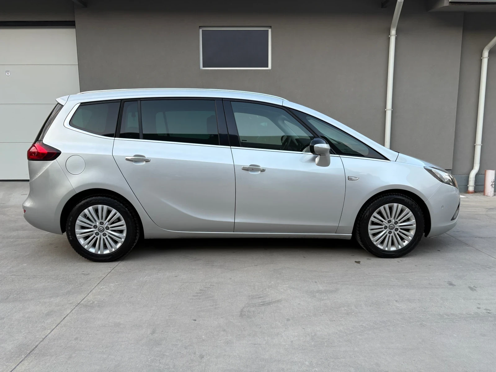 Opel Zafira Cosmo, снимка 9 - Автомобили и джипове - 56215387