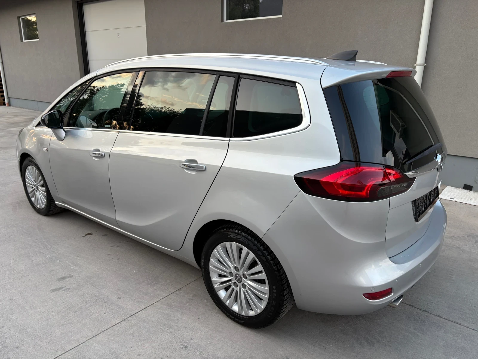 Opel Zafira Cosmo, снимка 4 - Автомобили и джипове - 56215387