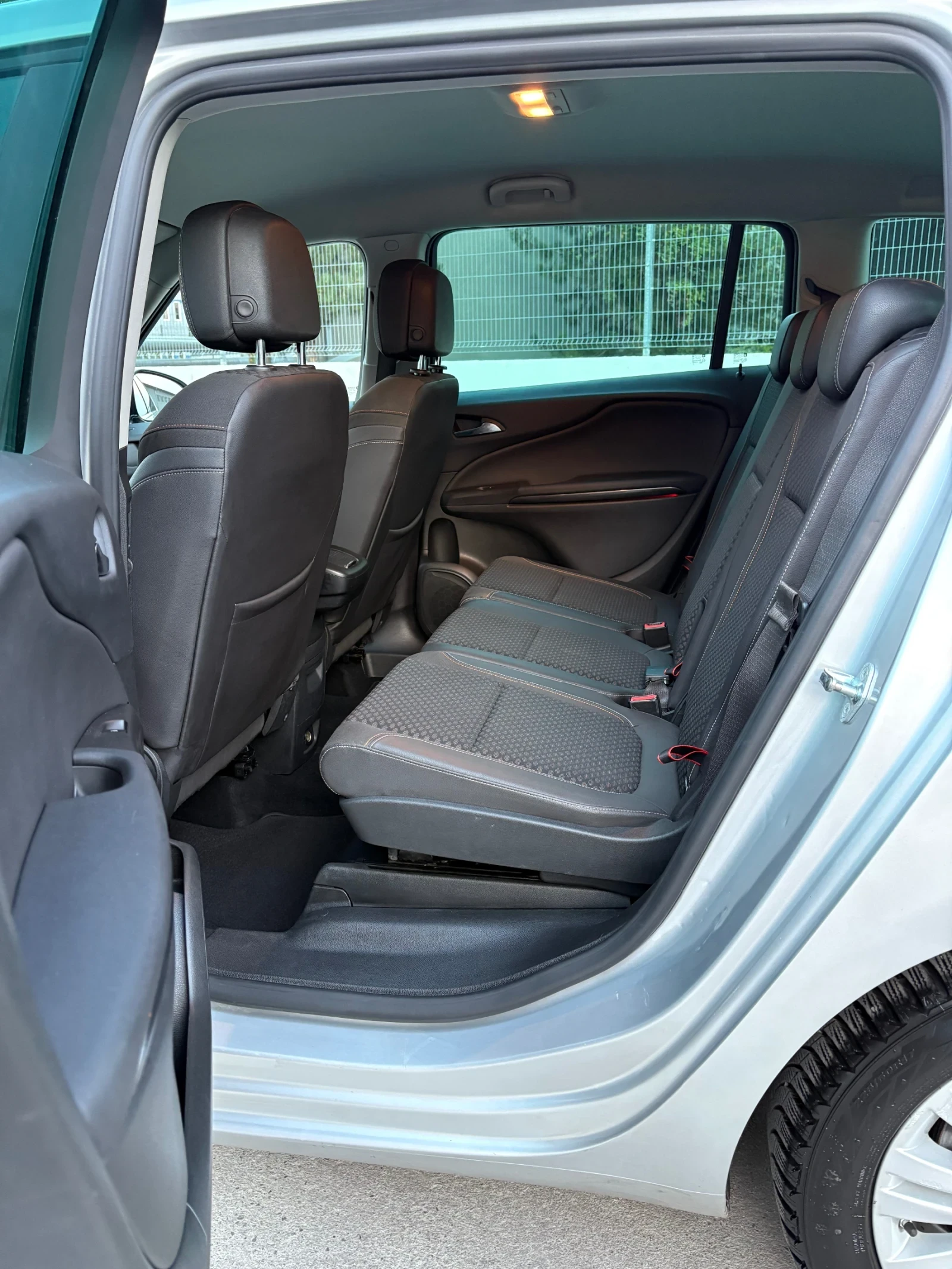 Opel Zafira Cosmo, снимка 14 - Автомобили и джипове - 56215387
