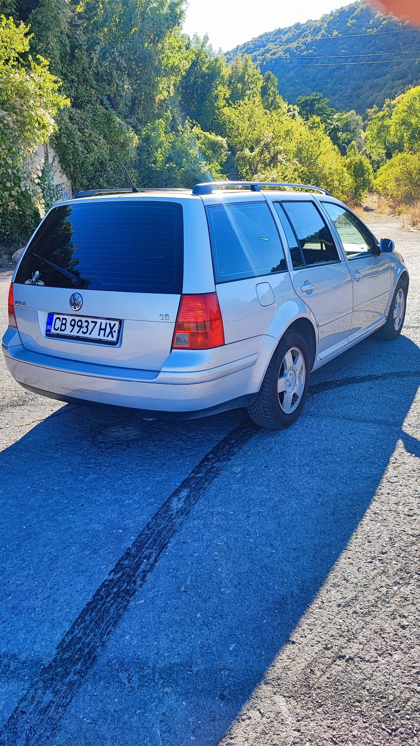 VW Golf 1.6 Газ/Бензин, снимка 12 - Автомобили и джипове - 56318855
