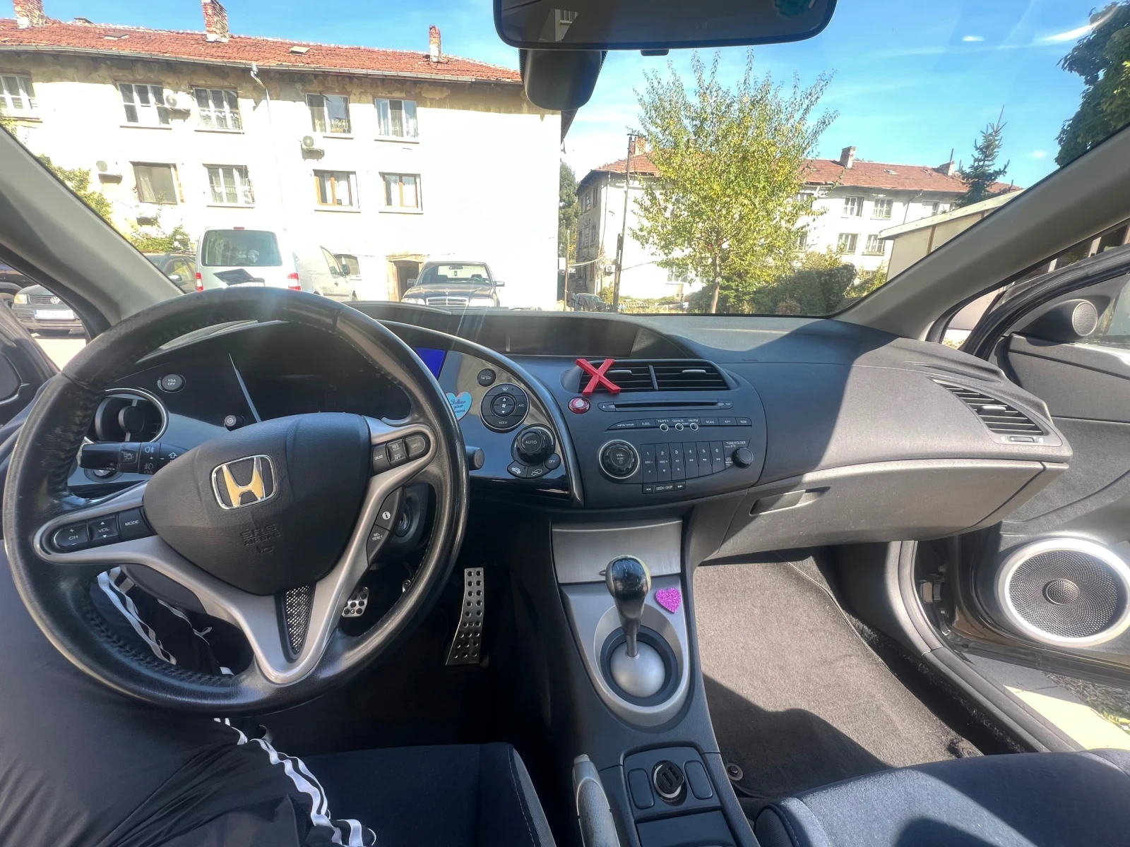 Honda Civic 1.8 Vtech, снимка 9 - Автомобили и джипове - 56440484