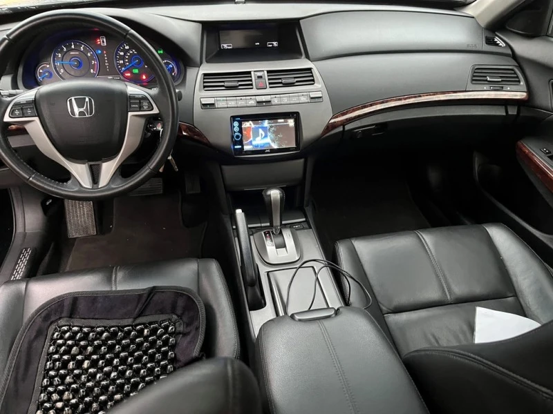 Honda Crosstour 3.5i-VTEC EX-L Swiss , снимка 11 - Автомобили и джипове - 43741633