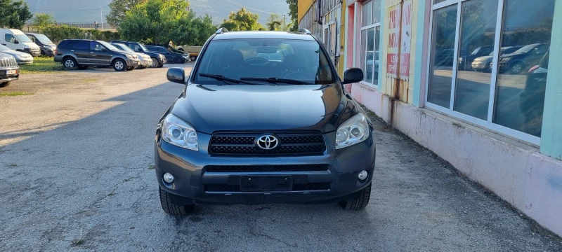 Toyota Rav4 2.2 D4D FULL ITALY , снимка 17 - Автомобили и джипове - 47346039