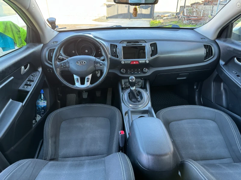 Kia Sportage, снимка 6 - Автомобили и джипове - 48059690