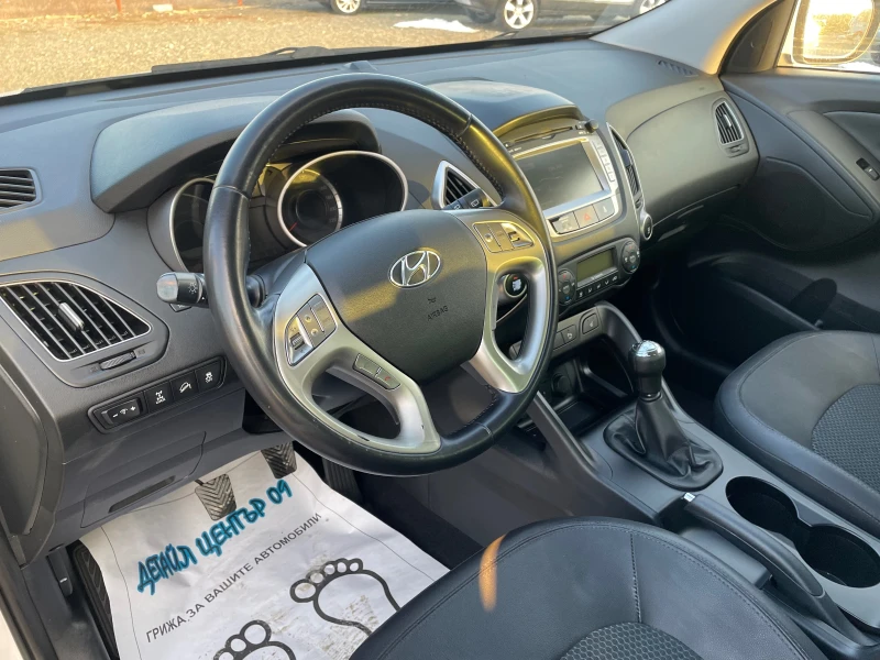 Hyundai IX35 4х4 NAVI ШВЕЙЦАРИЯ, снимка 5 - Автомобили и джипове - 49265570