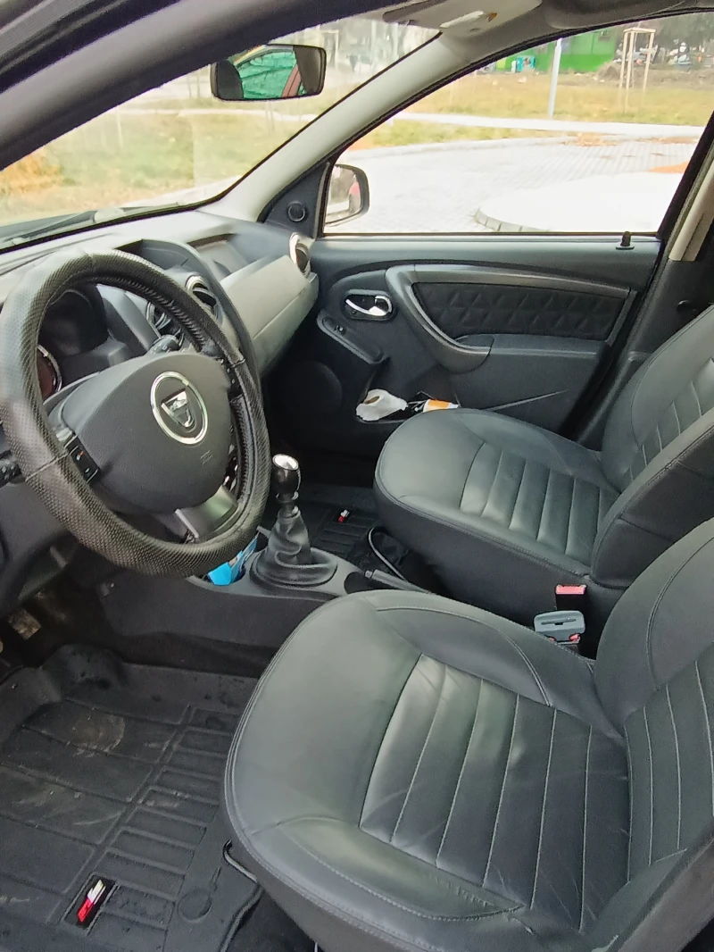 Dacia Duster, снимка 7 - Автомобили и джипове - 51968372