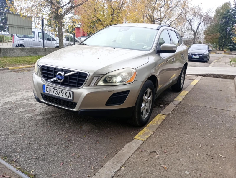 Volvo XC60, снимка 2 - Автомобили и джипове - 52275445