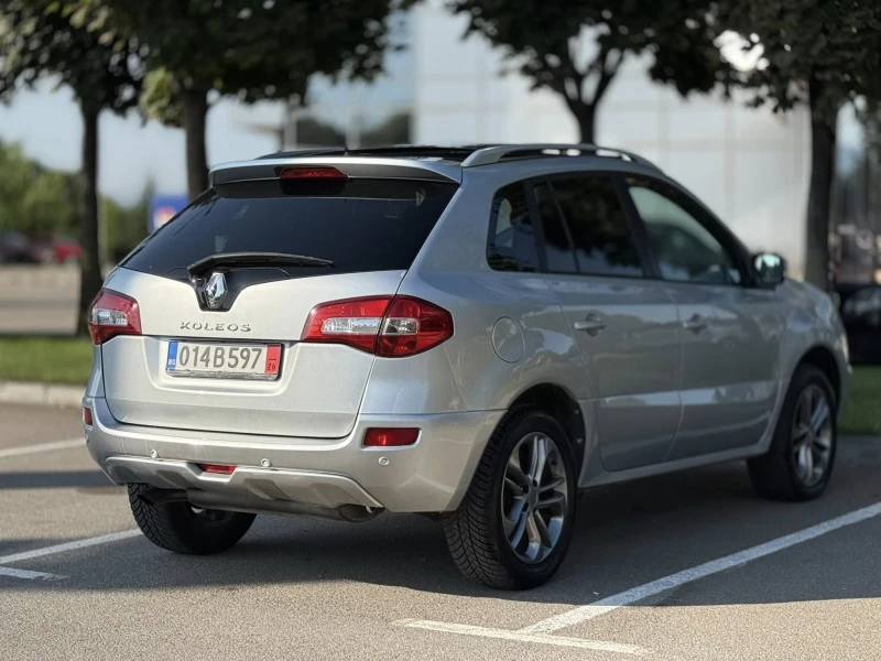 Renault Koleos 4x4 Bose Panorama, снимка 3 - Автомобили и джипове - 53227760