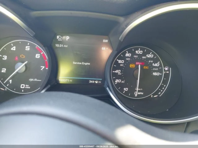 Alfa Romeo Stelvio Ti Sport AWD 280кс * Възможност за Лизинг* , снимка 12 - Автомобили и джипове - 52673877