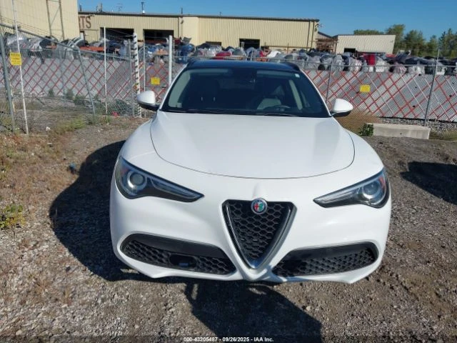 Alfa Romeo Stelvio Ti Sport AWD 280кс * Възможност за Лизинг*  - изображение 5