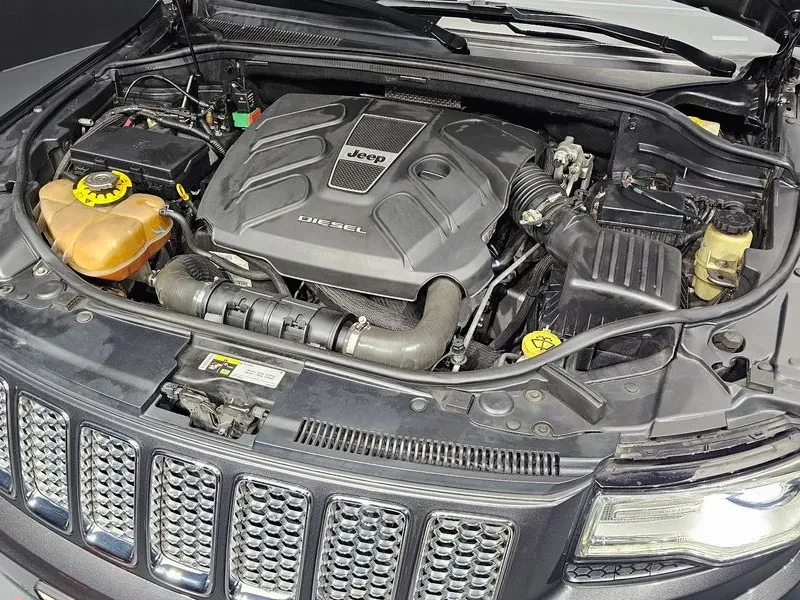 Jeep Grand cherokee 3.0 DIESEL OVERLAND SUMMIT WK2, снимка 6 - Автомобили и джипове - 55298802