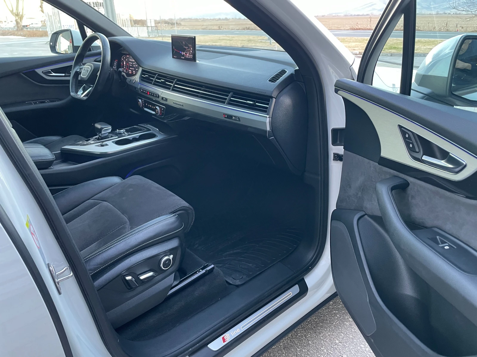 Audi Q7 2018.-S-LINE-MATRIX-PANORAMA--BOSE-CAMER | Mobile.bg   11