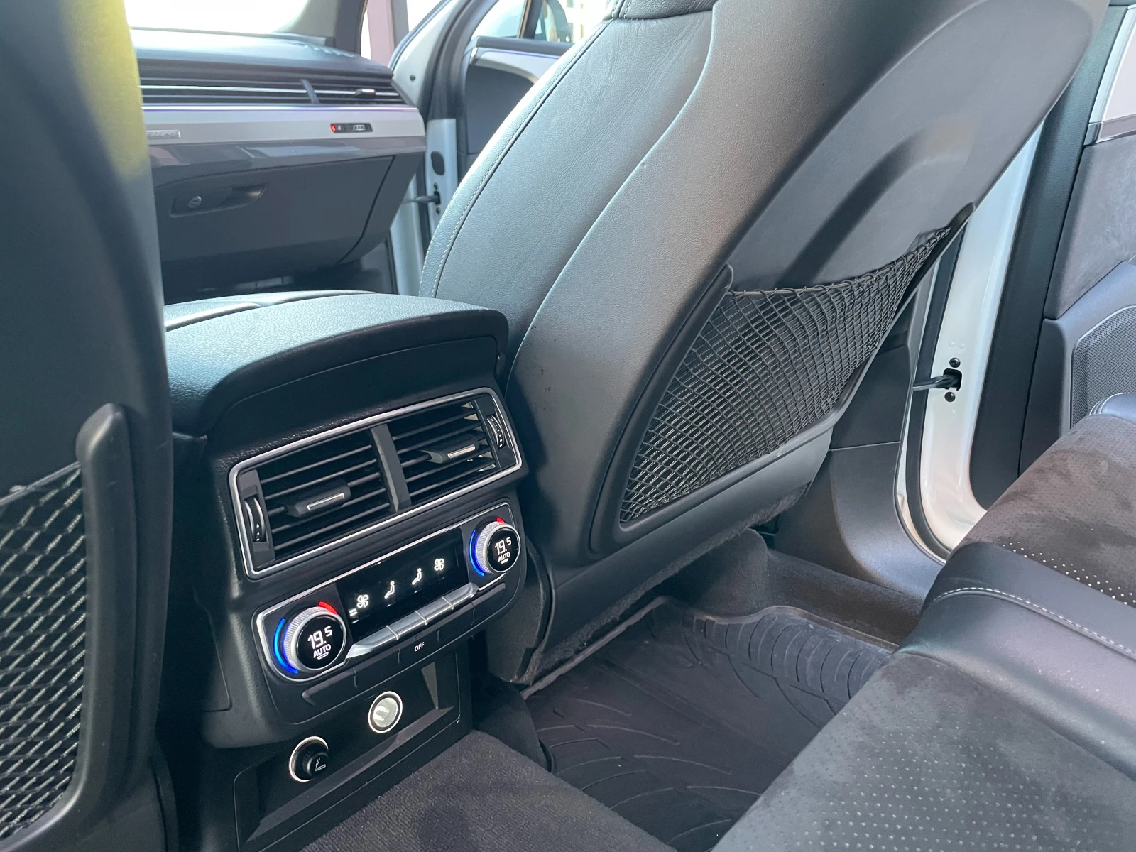 Audi Q7 2018.-S-LINE-MATRIX-PANORAMA--BOSE-CAMER | Mobile.bg   17